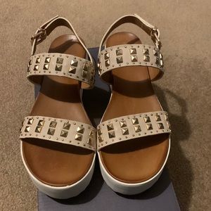Beige Sandals sz:9